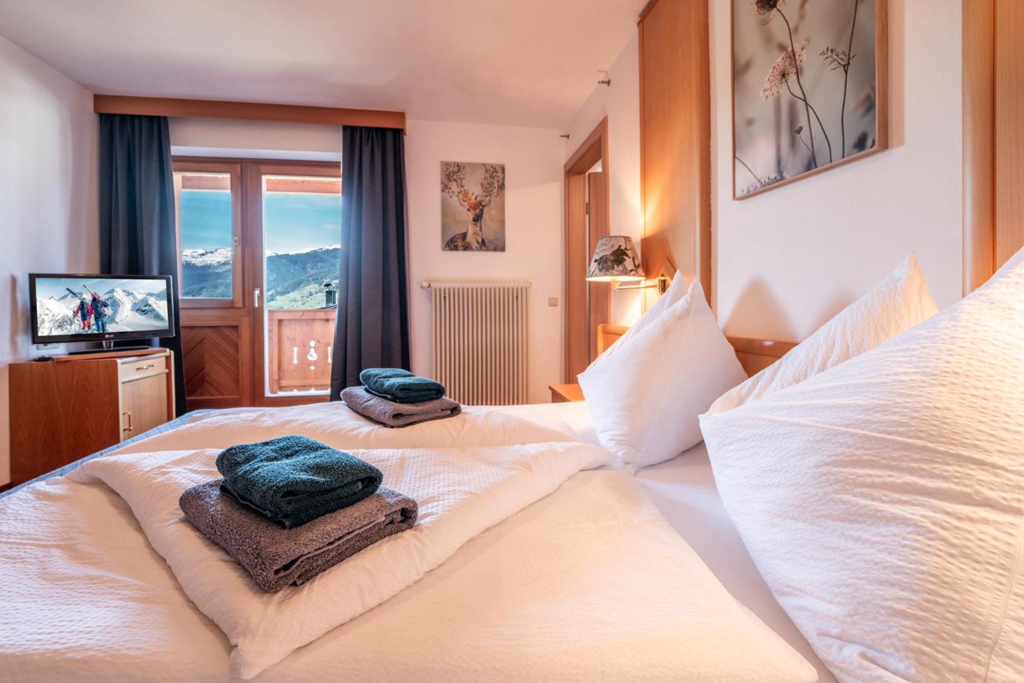 Oberlehenhof Villa Kaprun Ruang foto