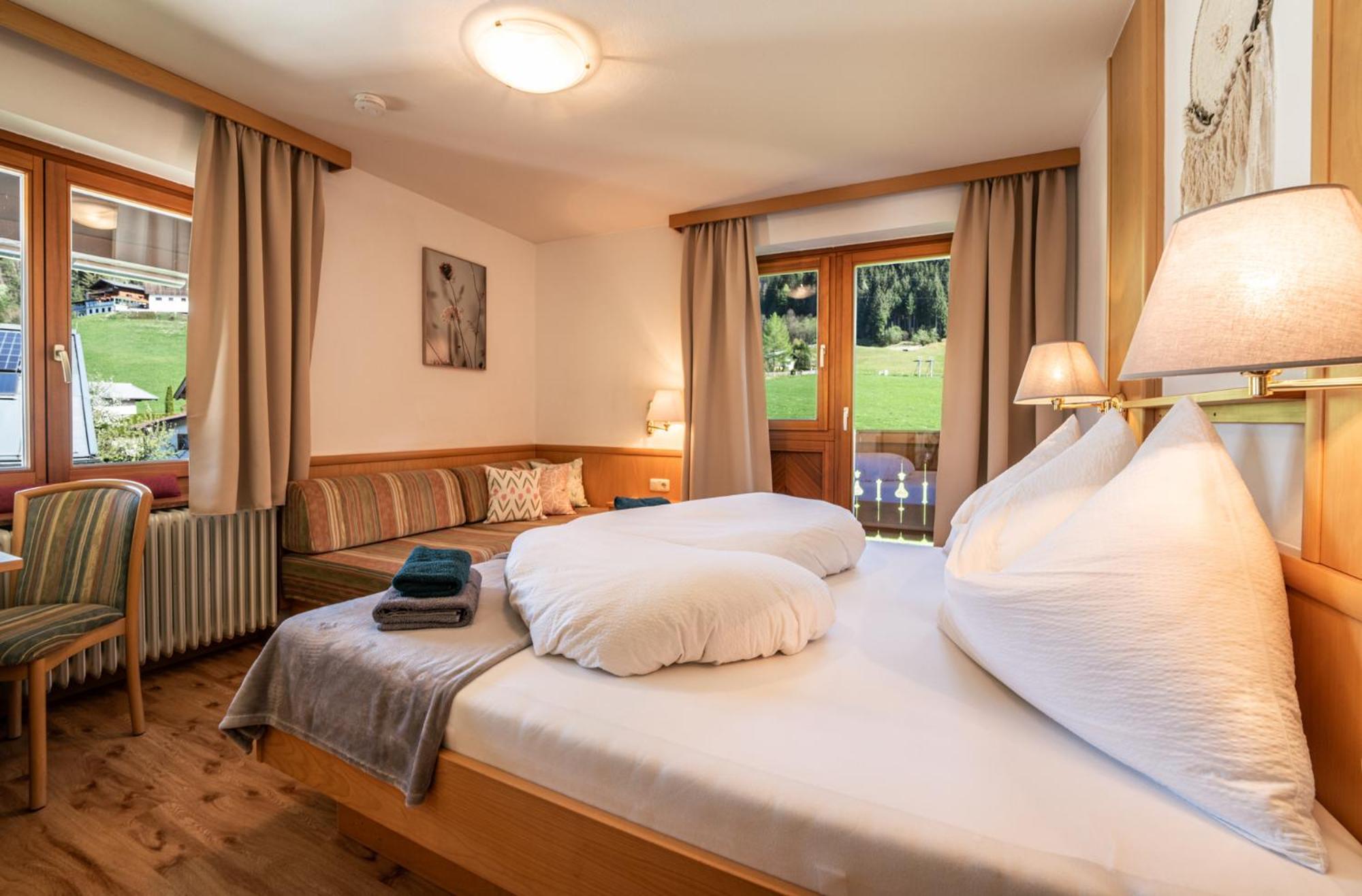 Oberlehenhof Villa Kaprun Ruang foto