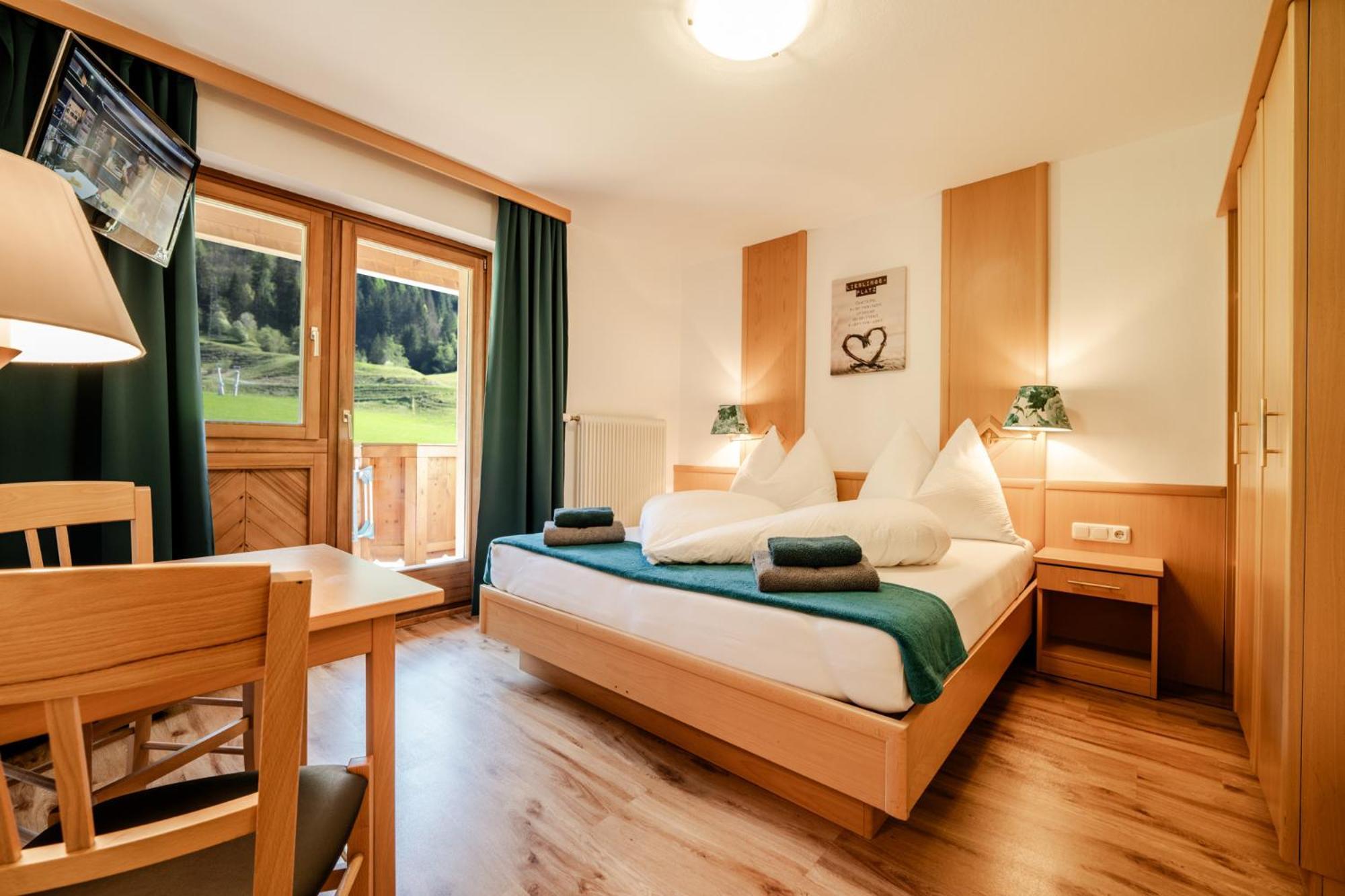 Oberlehenhof Villa Kaprun Ruang foto