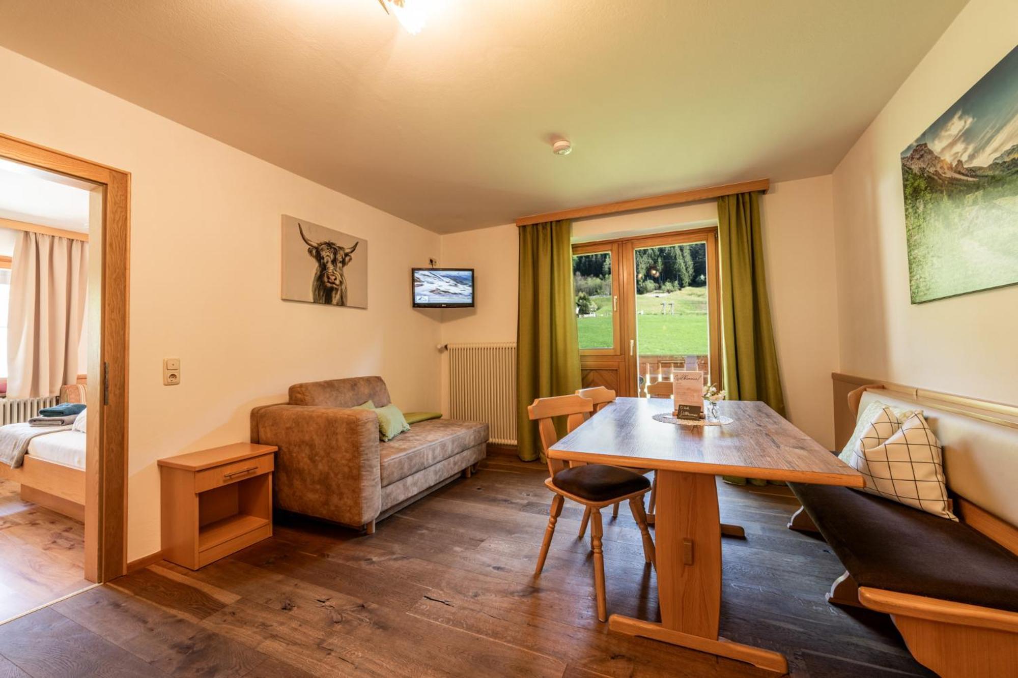 Oberlehenhof Villa Kaprun Ruang foto