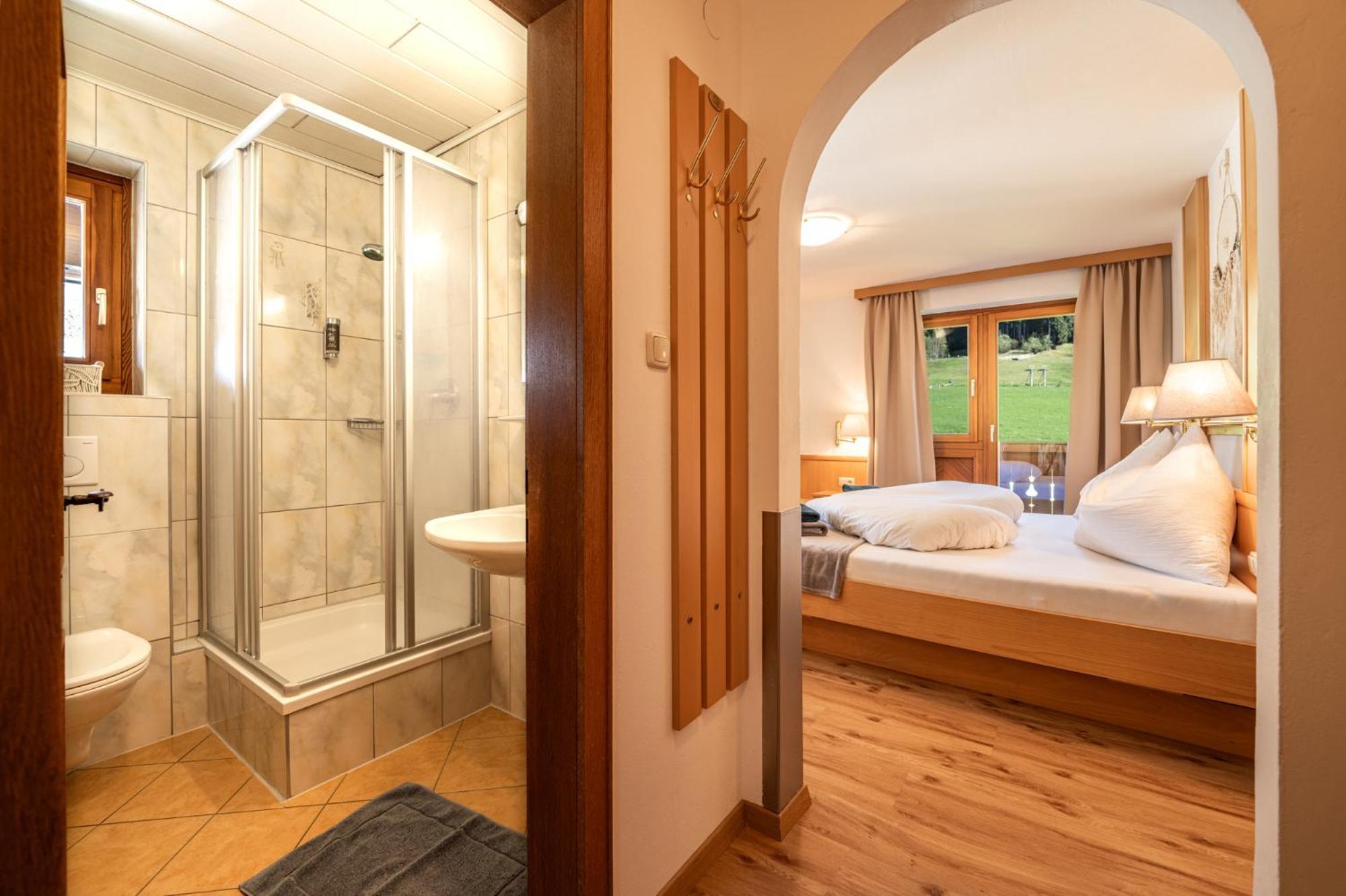 Oberlehenhof Villa Kaprun Ruang foto