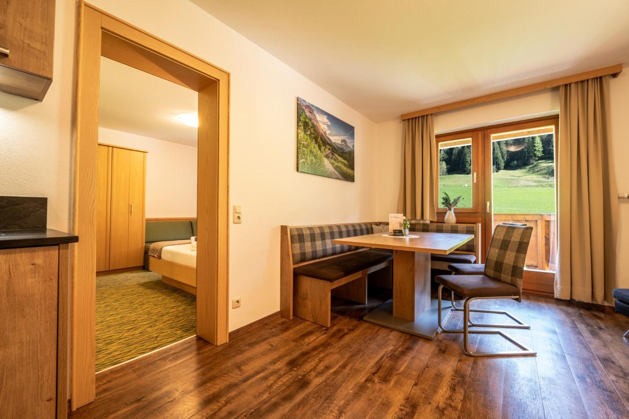 Oberlehenhof Villa Kaprun Ruang foto